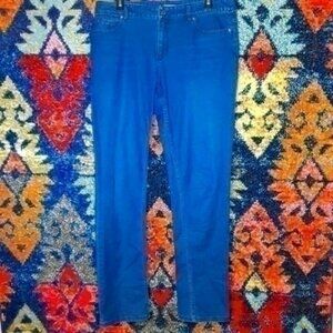 JJill womens dark distressed slim leg stretch jeans 10x34 EUC